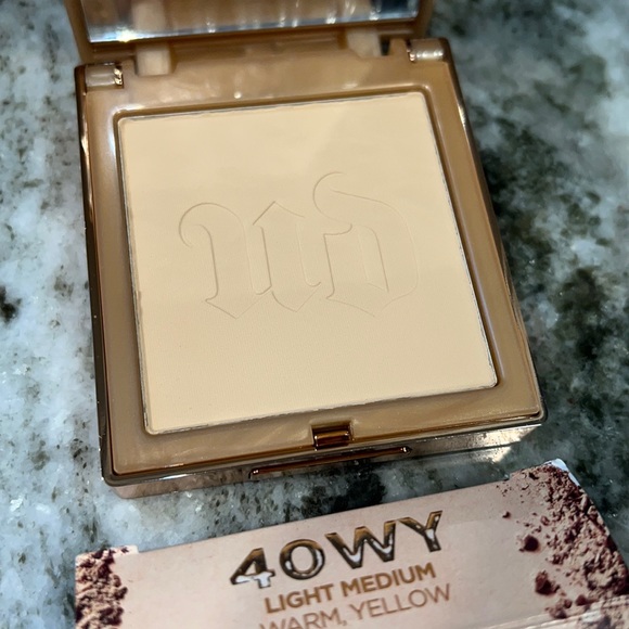 NIB - URBAN DECAY - STAY NAKED The Fix 16 Hr Powder Foundation - 40 WY LIGHT MED - Picture 6 of 15